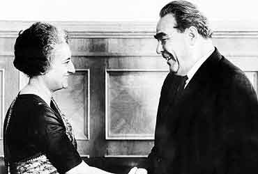 indira_gandhi_brezhnev_20051003.jpg