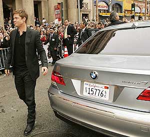 bradpitt_bmw_hydrogen7.jpg