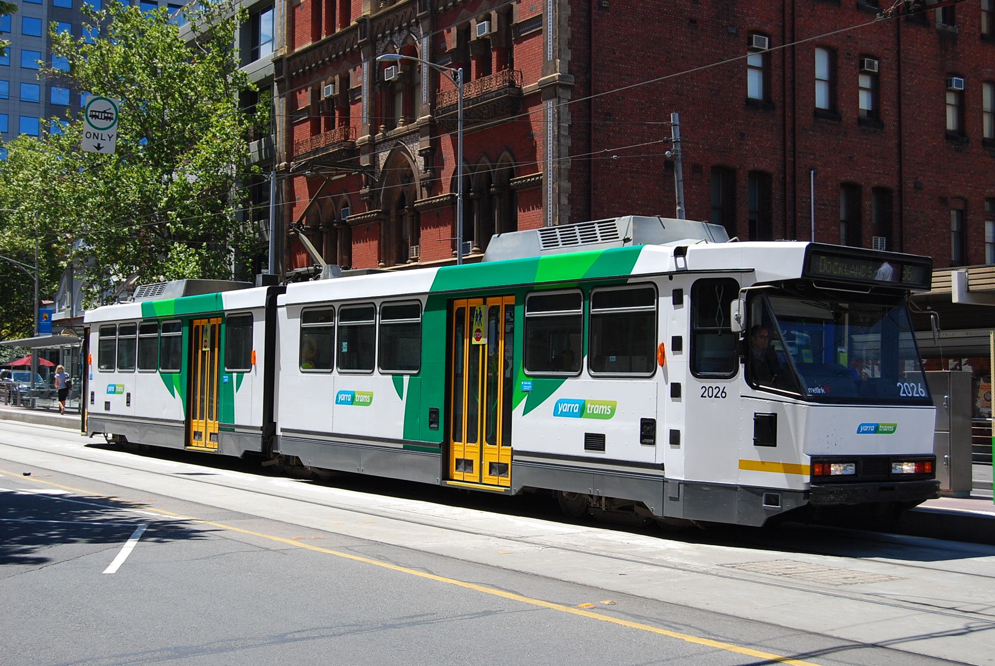B22026_New_Yarra_Trams_Livery.JPG