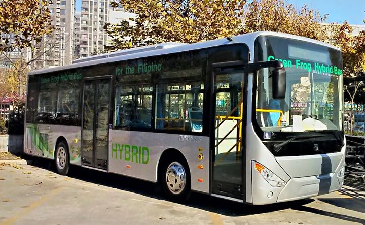 Green_Frog_Hybrid_Bus_Philippines.jpg