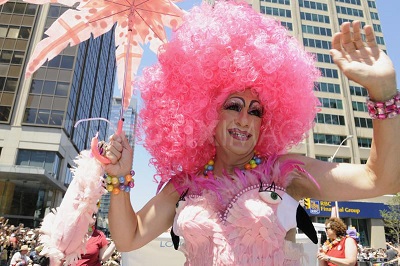 1279874064_gay_pride_toronto_378234.jpg