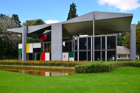 Pavillon_Le_Corbusier_2012_09_30_00_32_17.jpg