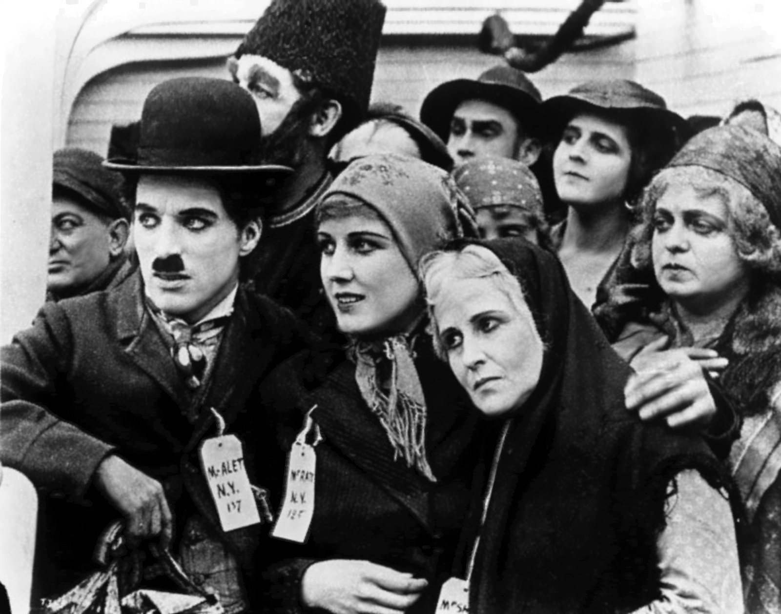 056_charlie_chaplin_theredlist.jpg