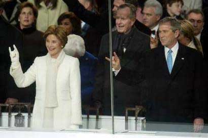 Bushes_Devils_Sign_Inaugura.jpg
