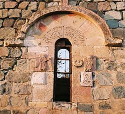 250px_5._dolisyana._bareliefebi._samxretis_kedlis_sarkmeli.JPG