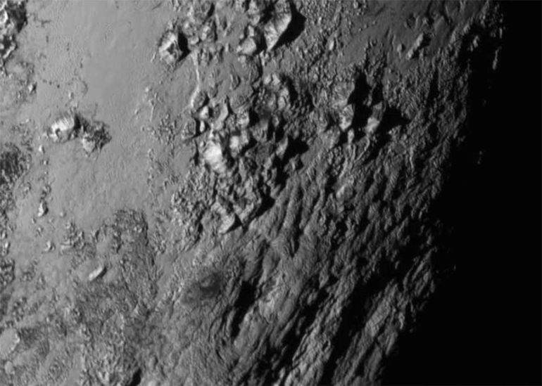 new_horizons_downlink.jpg