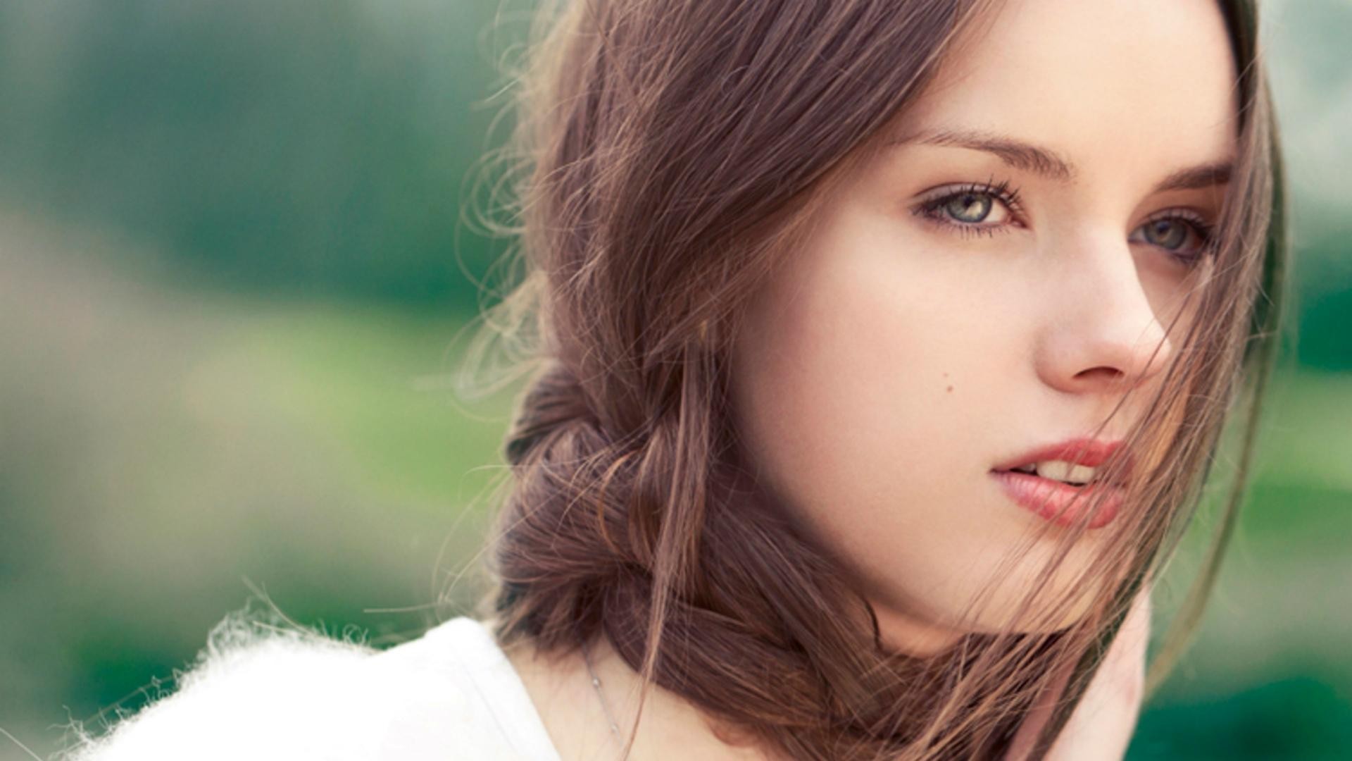 Most_Beautiful_Girl_in_World_Wallpapers_HD.jpg