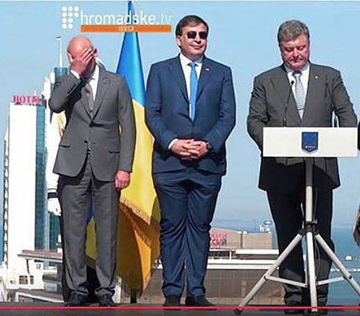 1443033542_saakashvili_bruki_02.jpg