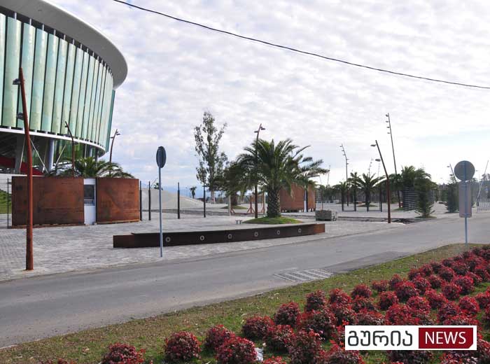 xeebi03598345.jpg