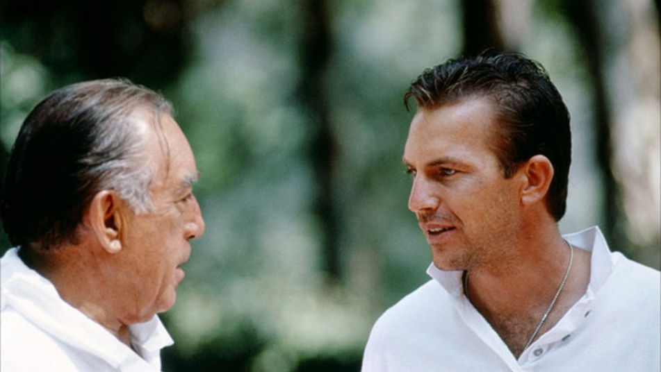 Anthony_Queen_Kevin_Costner_Revenge_TINIMA20120820_0194_3.jpg