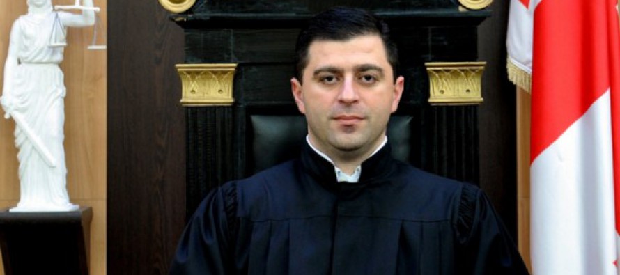 111MAMUKA_AXVLEDIANI_e1454439451794_890x395.jpg