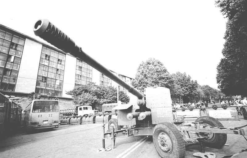 Tbilisi_Civil_War_1993.jpg