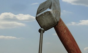hammer_1502761__180.jpg