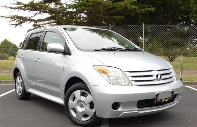 gasoline_2006_toyota_ist_2650066486857940566.jpg