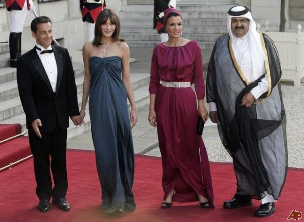 sheika_moza_bint_nasser_al_misnad_on_state_visit_to_france.jpg