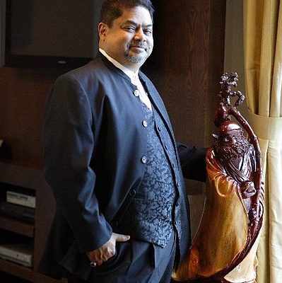 399px_VijayEswaran_399x400.jpg