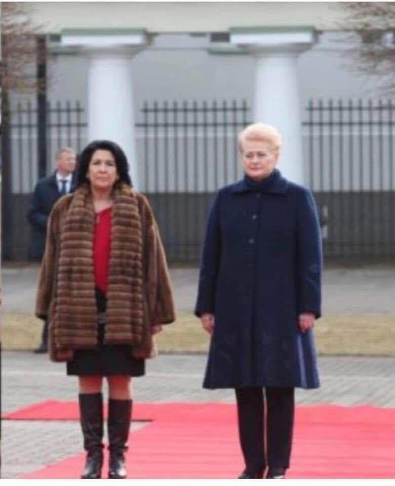 JBiLFirri_BUa.jpg