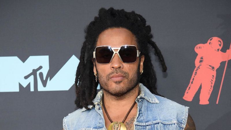 https_cdn.cnn_.com_cnnnext_dam_assets_190827171511_08_vma_2019_style.jpg