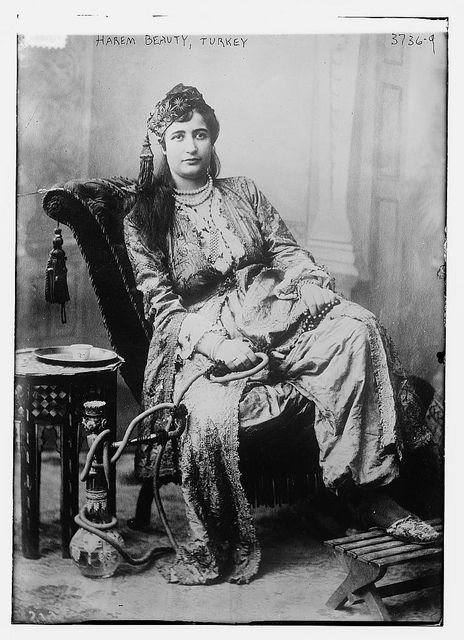 qali_garemSi_1916.jpg