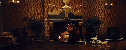 Leonaro_DiCaprio_Zoom_in_and_Nod_while_smoking_Django_Unchained.gif