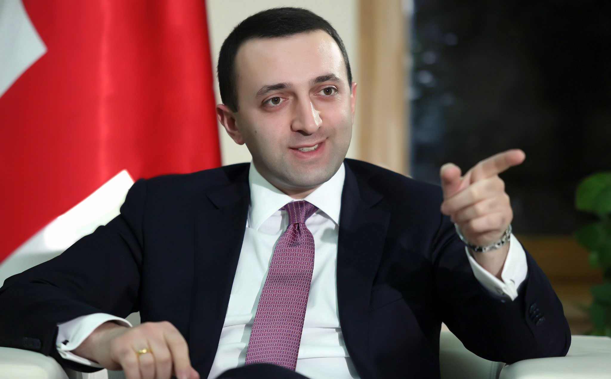 Irakli_Garibashvili_2013._2.jpg