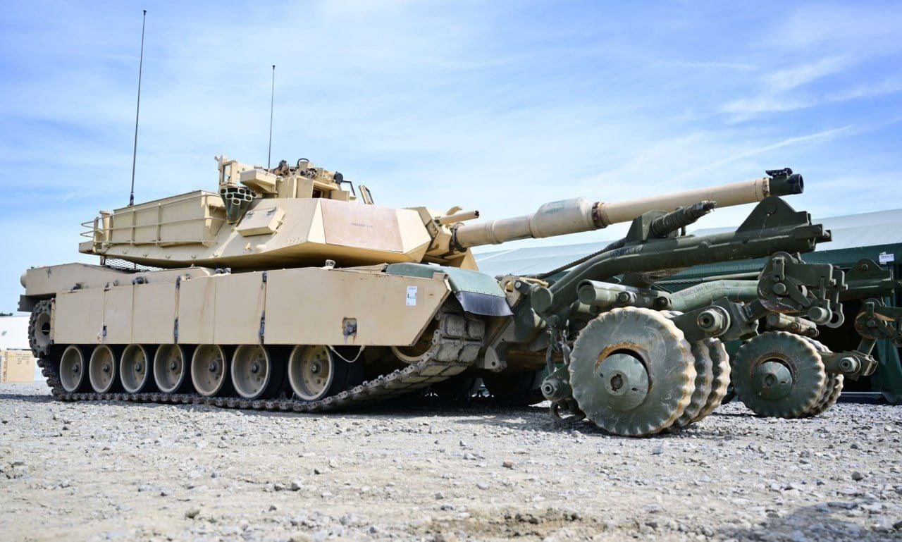 m1a1.jpg