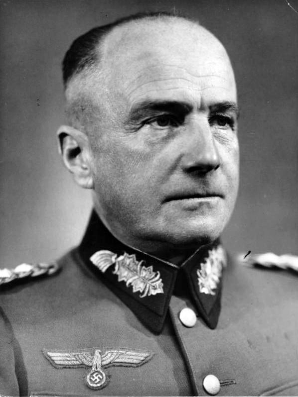 Bundesarchiv_Bild_183_E00780__Walther_von_Brauchitsch.jpg