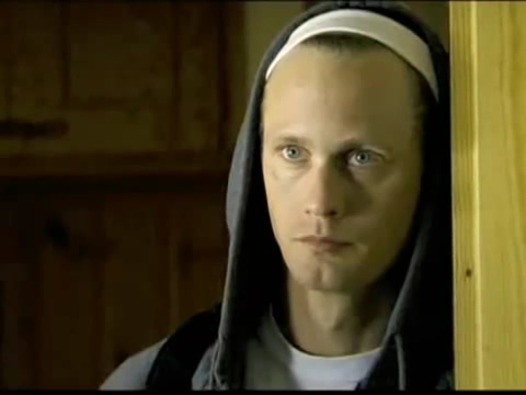 Alexander_Skarsgard_Poker_Face.avi_000040607.jpg