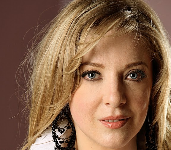 edith_gonzalez.jpg