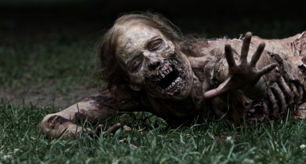 girl_zombie_The_Walking_Dead_AMC_tv_show_image_600x322.jpg