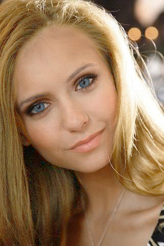 Elena_Gilbert_Blonde.jpg
