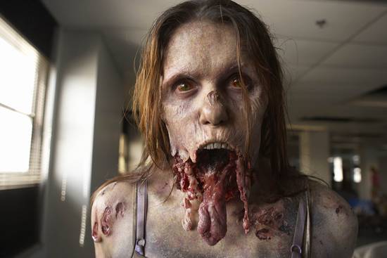 The_Walking_Dead_Vatos_S1x04.jpg
