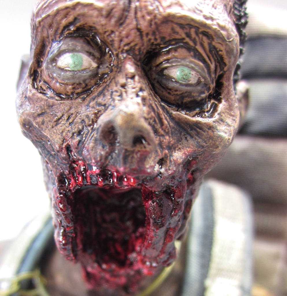michonne_pet_zombie_threezero_walking_dead_figure_face_closeup.jpg