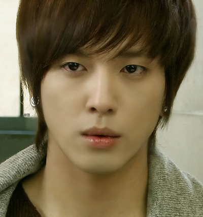 _Jung_Yong_Hwa_jung_yong_hwa_19059858_740_790.jpg
