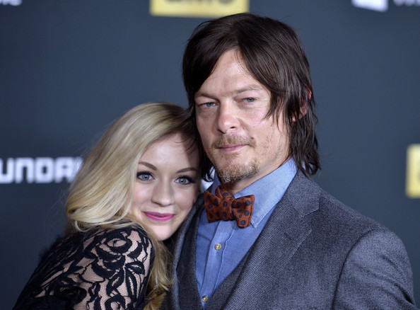 Norman_Reedus_Emily_Kinney_Walking_Dead_Season_Sp8UpDJsVV5l.jpg