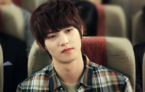 Lee_jong_hyun_lee_jong_hyun_31616285_560_357.jpg