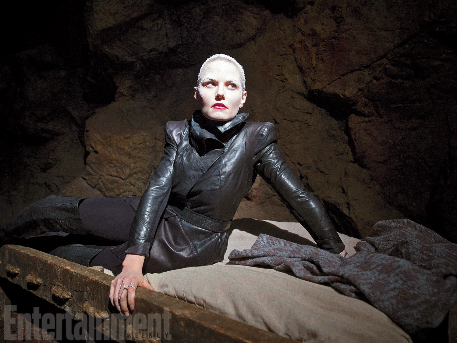 1371_1372_ouat_8889_morrison_once_022.jpg