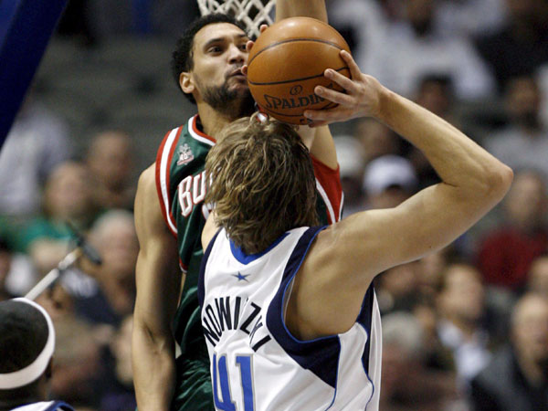nowitzki_1202374340.jpg