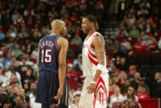 1b06b3eb663780fdc461fd63784c55bb_getty_76075832bb010_nets_rockets.jpg