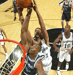 spurs_300_070302.jpg