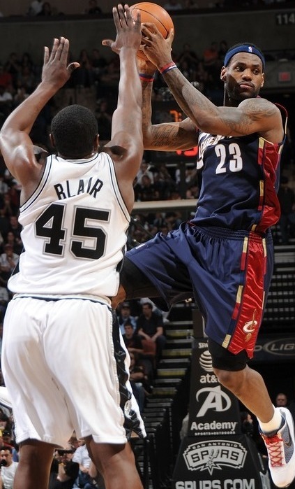 a46ba130b5cb5e7ed8f831e8185a57fa_getty_90044179ab031_cavs_spurs.jpg