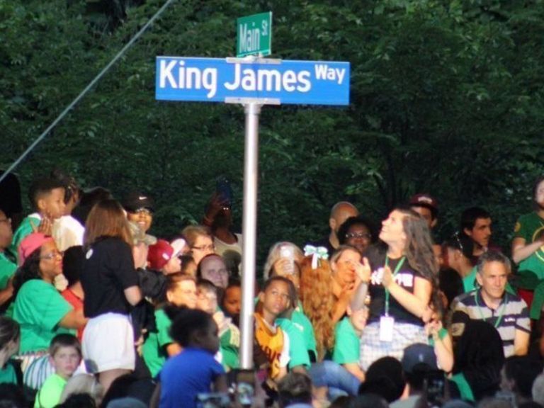 w768xh576_King_James_Way.jpg