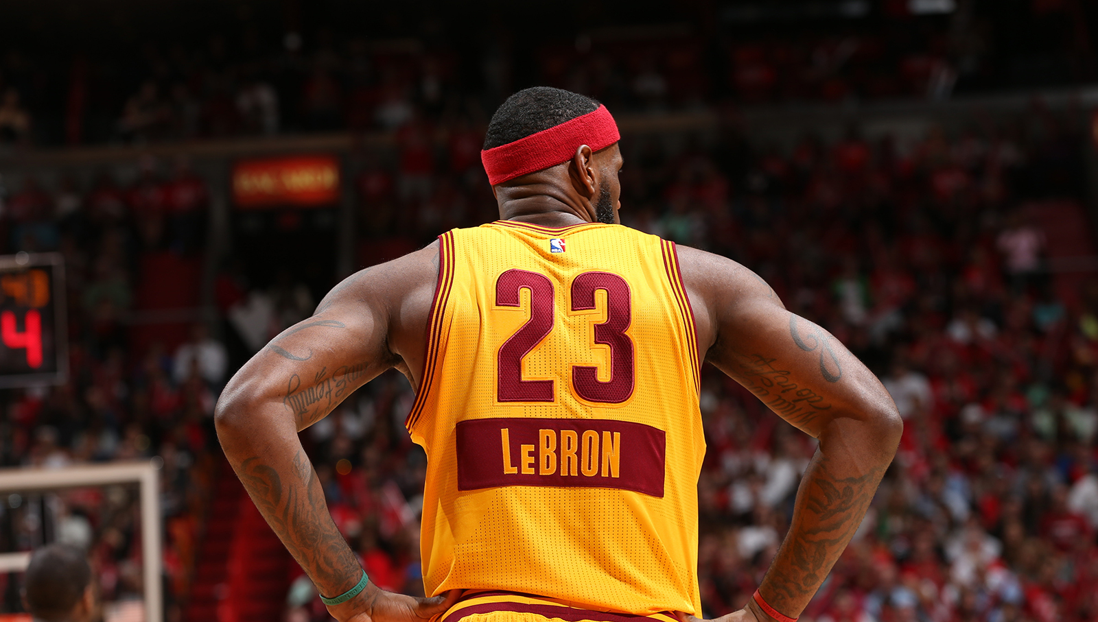 LEBRON_JAMES_original_14_5.jpg