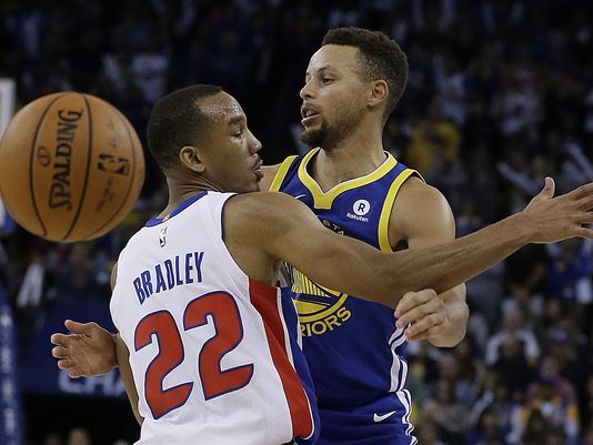 636449171235534284_2017_1029_pistons_warriors07.JPG
