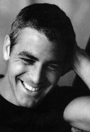 Georgesmiling02.jpg