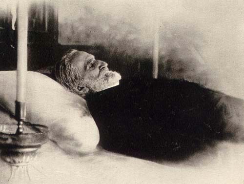 Giuseppe_Verdi_in_the_death_bed.jpg