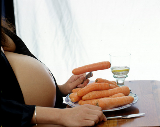 pregnant_woman_food_and_drink_1_AJHD.jpg