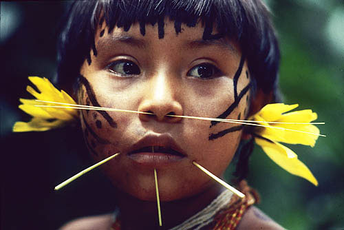 Yanomami_portrait8_girl_.jpg