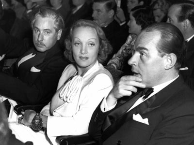 Josef_von_Sternberg_Marlene_Dietrich_Erich_Maria_Remarque.jpg