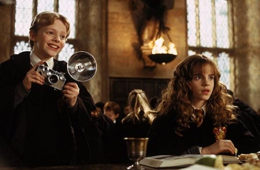 380_http_3A_2F_2Fus.ent4.yimg.com_2Fmovies.yahoo.com_2Fimages_2Fhv_2Fphoto_2Fmovie_pix_2Fwarner_brothers_2Fharry_potter_and_the_chamber_of_secrets_2F_group_photos_2Femma_watson5.jpg